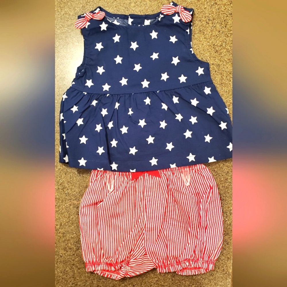 American flag motif 2-piece set, 0-3 months. Never worn.